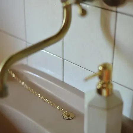 Dvůr