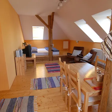 Dvůr * Obora (South Bohemian)