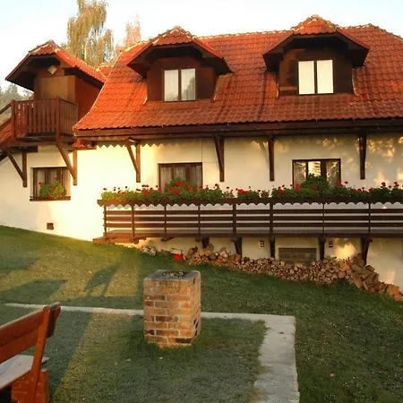 Dvur Apartament Obora (South Bohemian)