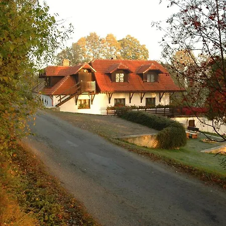 Apartmán Dvůr Obora (South Bohemian)