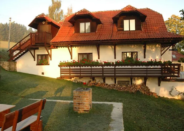 德福尔膳食公寓酒店 公寓 Obora (South Bohemian)